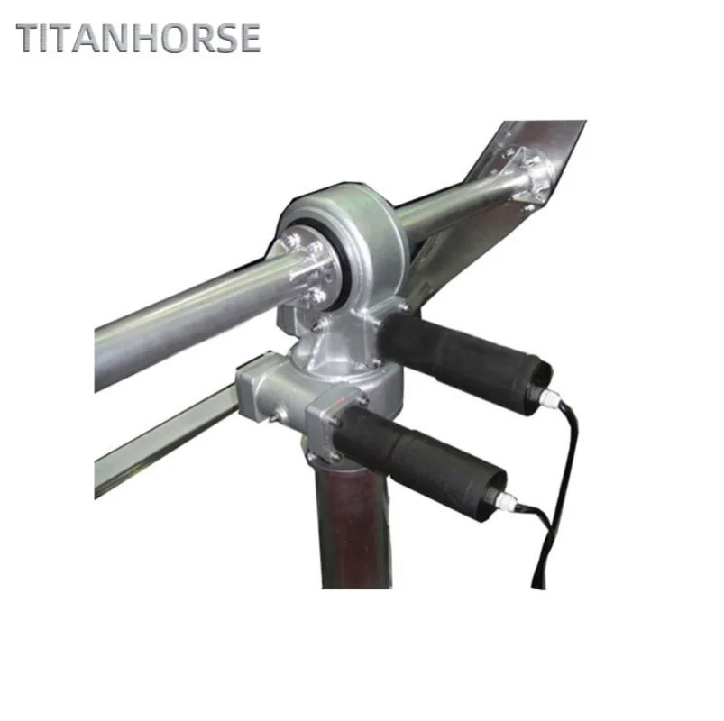 Двухосевой поворотный привод Titanhorse с двигателем 12 В/24 В постоянного тока для системы солнечного трекера