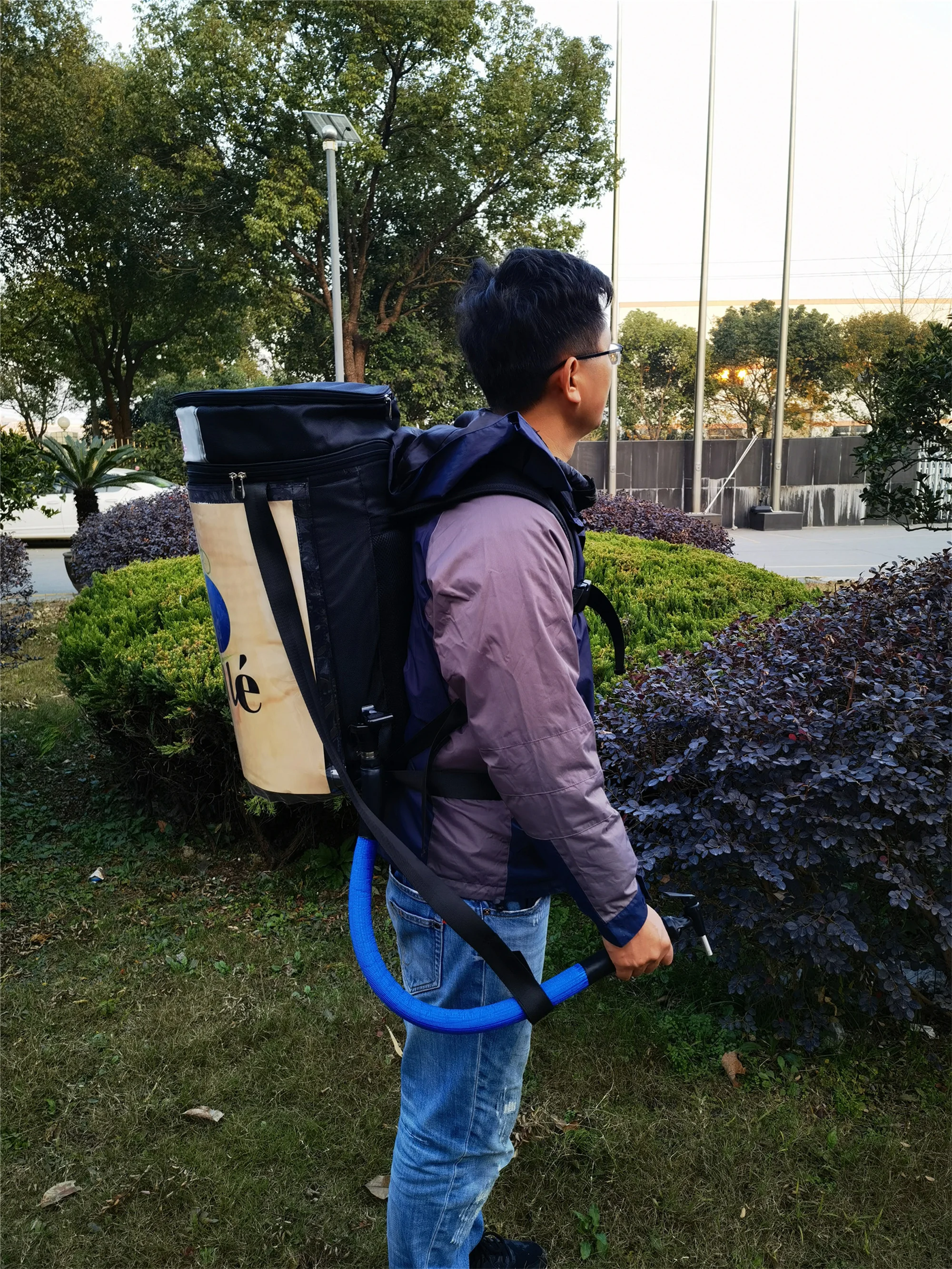 Sac à Dos à Bière 5 Litres - Avec Pompe Et Isotherme - Pour Fêtes Et Extérieur