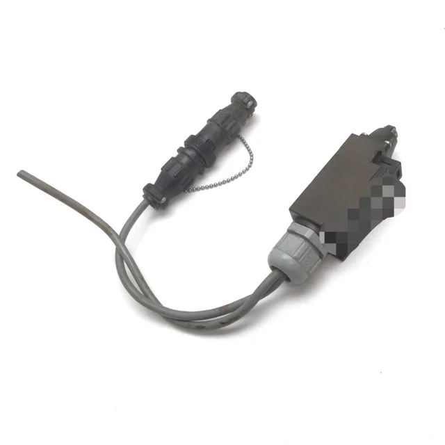Tr236-11z Limit Switch, Roller Plunger, Rating: 230/220vac 3.8/4a New Original Ready Stock Industrial Automation Pac