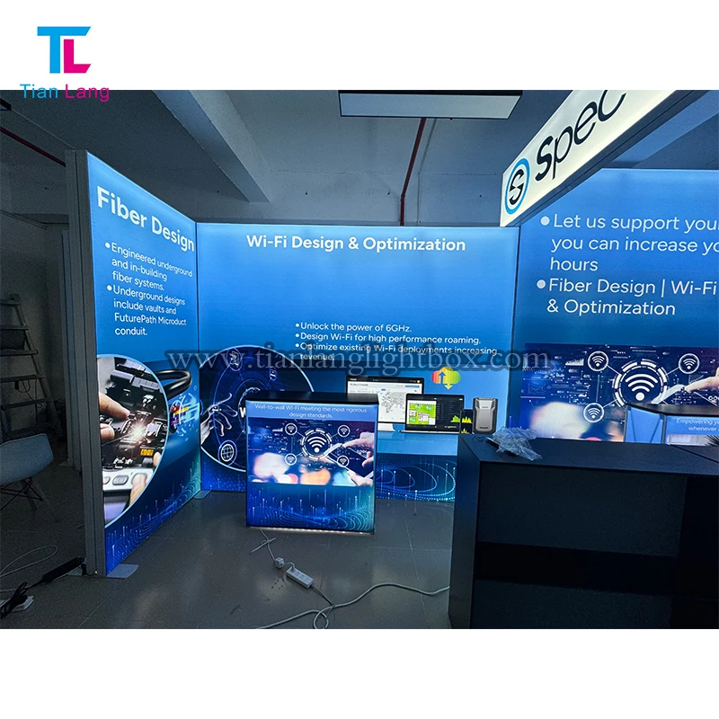 Лесно пренасяма се складна алуминиева тензионна тканена 3x3 Търговска светена стойка Фон за показване за световна кутия