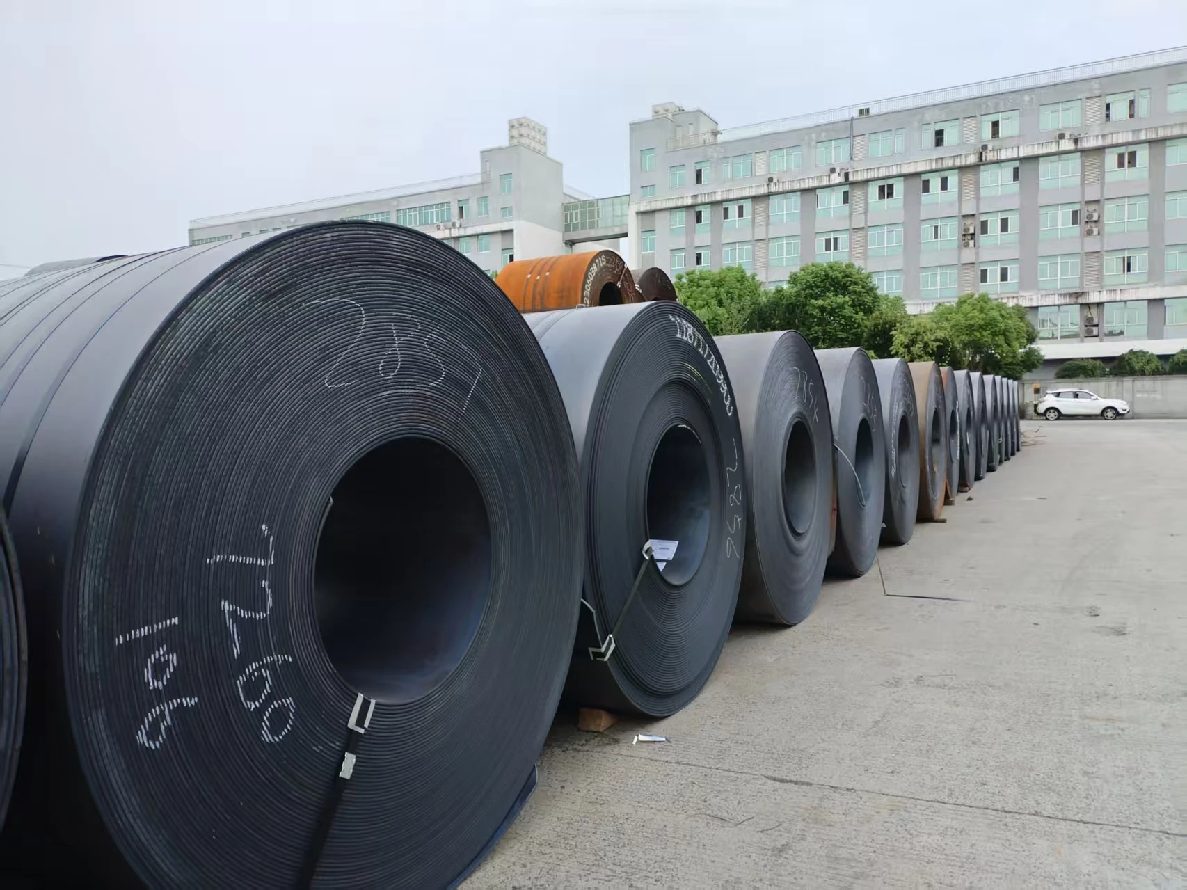 Hot Rolled Steel Plate A36 SS400 6-100mm Thick for Structural Construction supplier