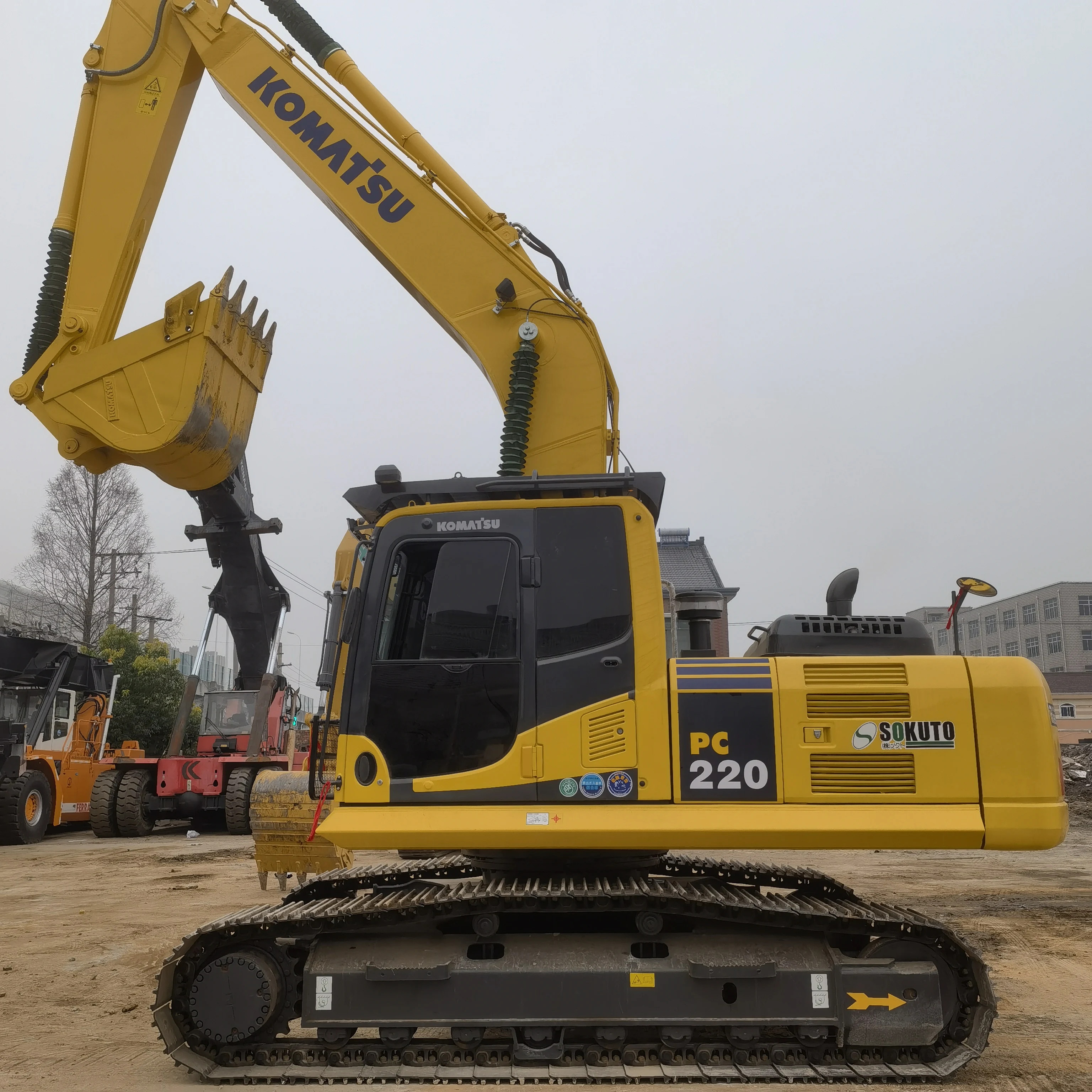 コマツ 1/50 KOMATSU PC220 カスタム コマツ 1/50 KOMATSU PC220 カスタム