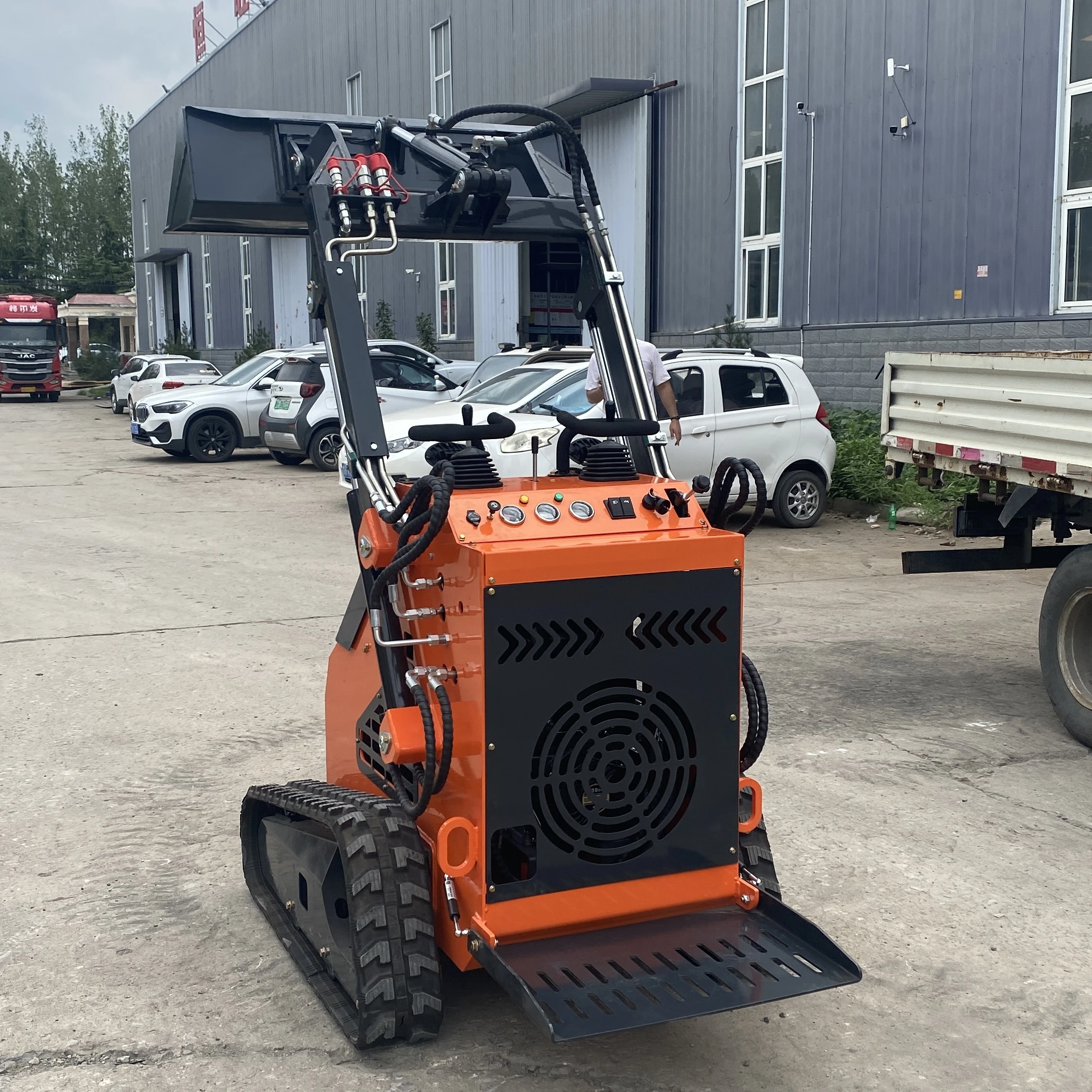 High Quality 1 Ton Diesel Mini Skid Loader Loncin Engine Farm Machinery New Condition Crawler Loader PLC Core for Boats Farms