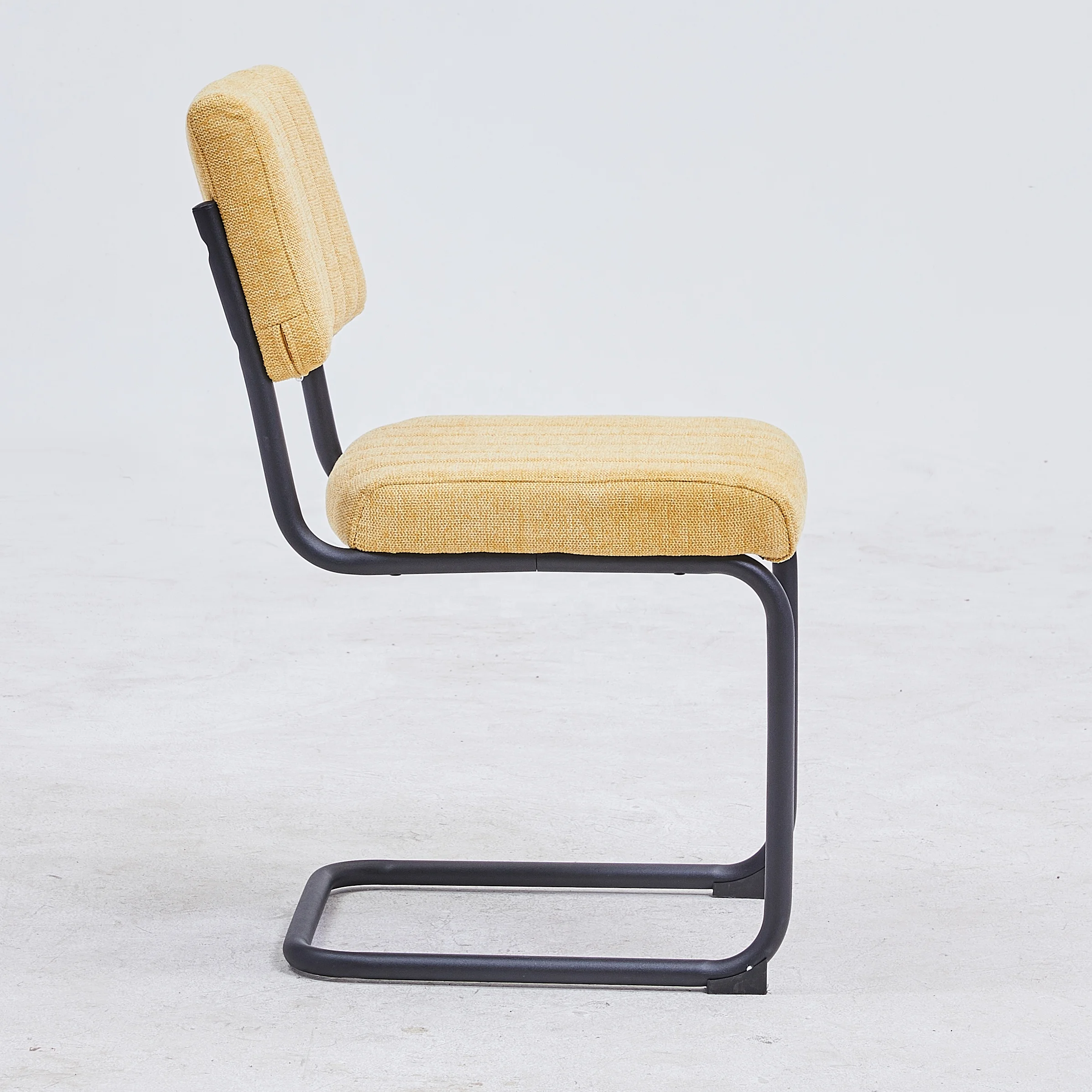 Wholesale Custom Stable Structure Streamline Design Minimalist Sturdy Dining Chair