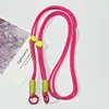 Corde magenta avec noeud vert