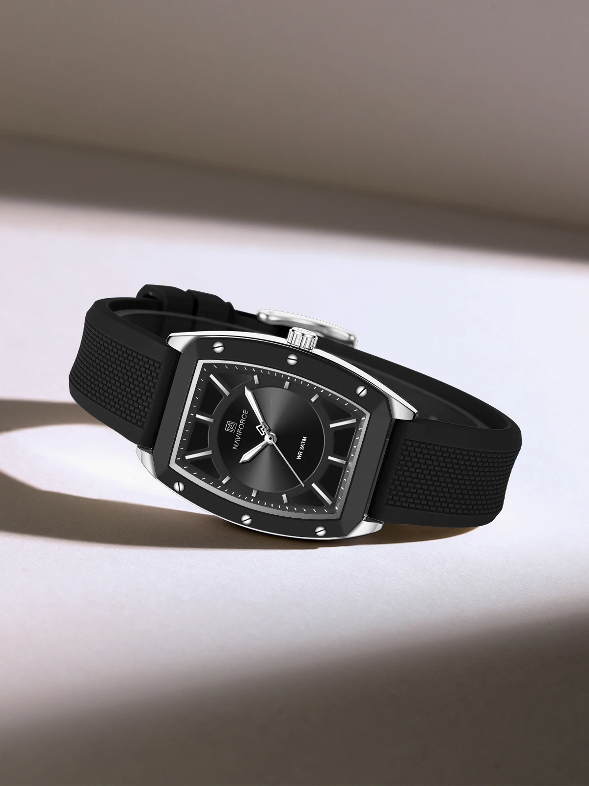 NAVIFORCE 5049 Watch Women Elegant Fashion Quartz Watches Silicone Strap Sports Ladies Watch Big Dial Waterproof Wristwatch