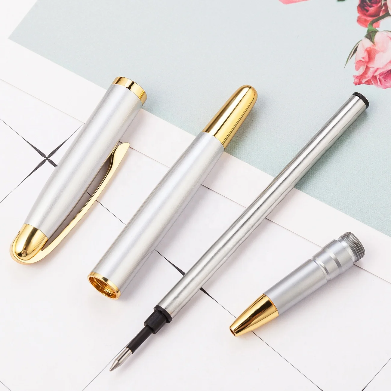 Personalized Black Twisty Gel Pen with Customized Logo 0.5mm Writing Width Metal Material in Stock for Advertising