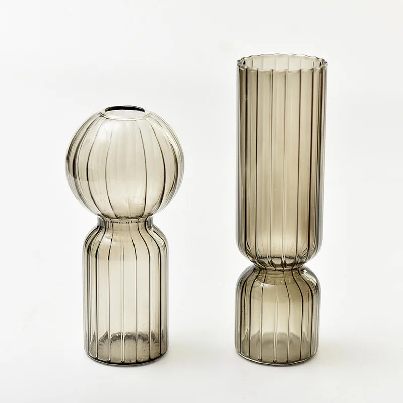 Economically Priced Handmade Small Glass Vase Modern Design Special-Shaped for Weddings
