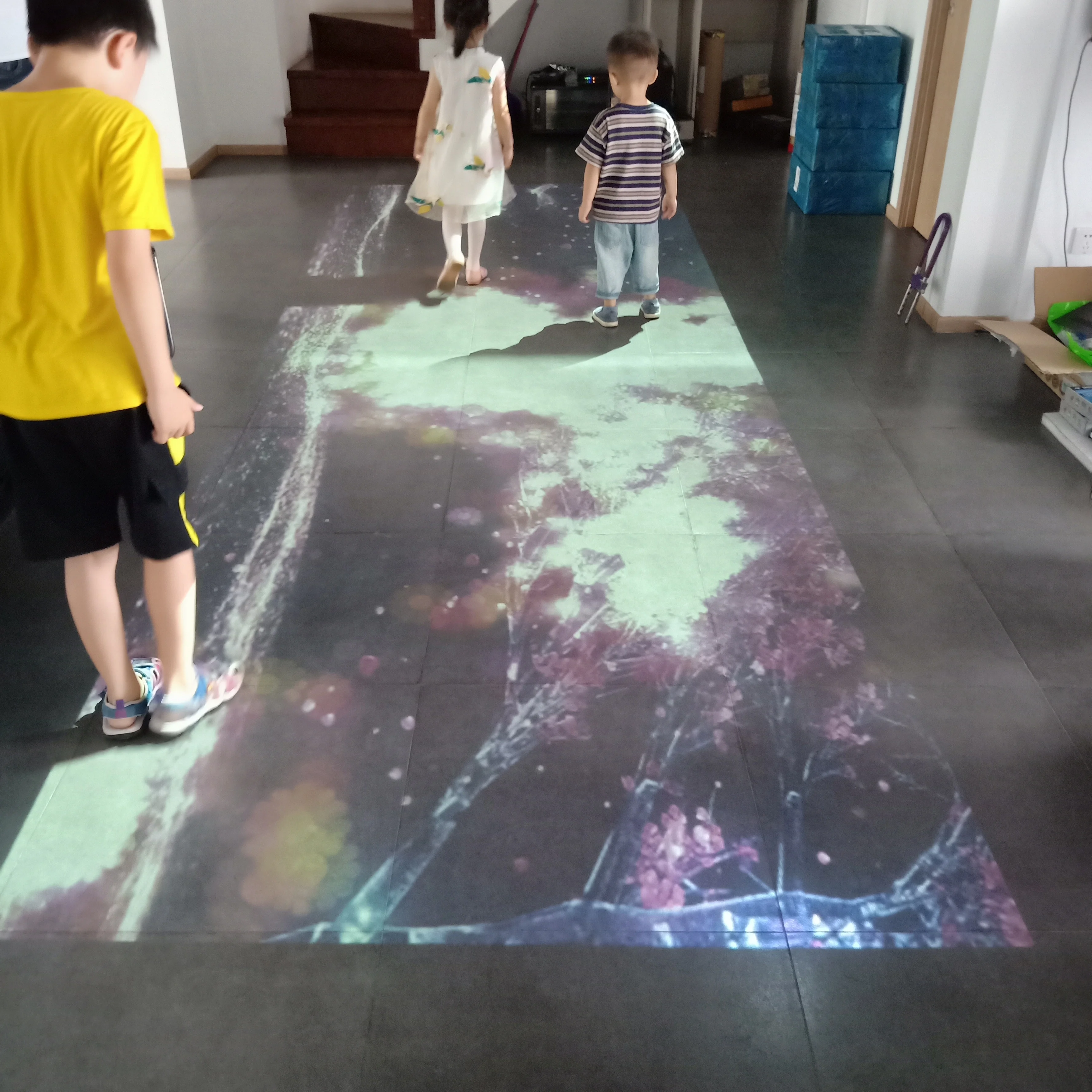 Дешевое интерактивное проекционное программное обеспечение для пола интерактивные детские игры танцпола торговый центр магазин.