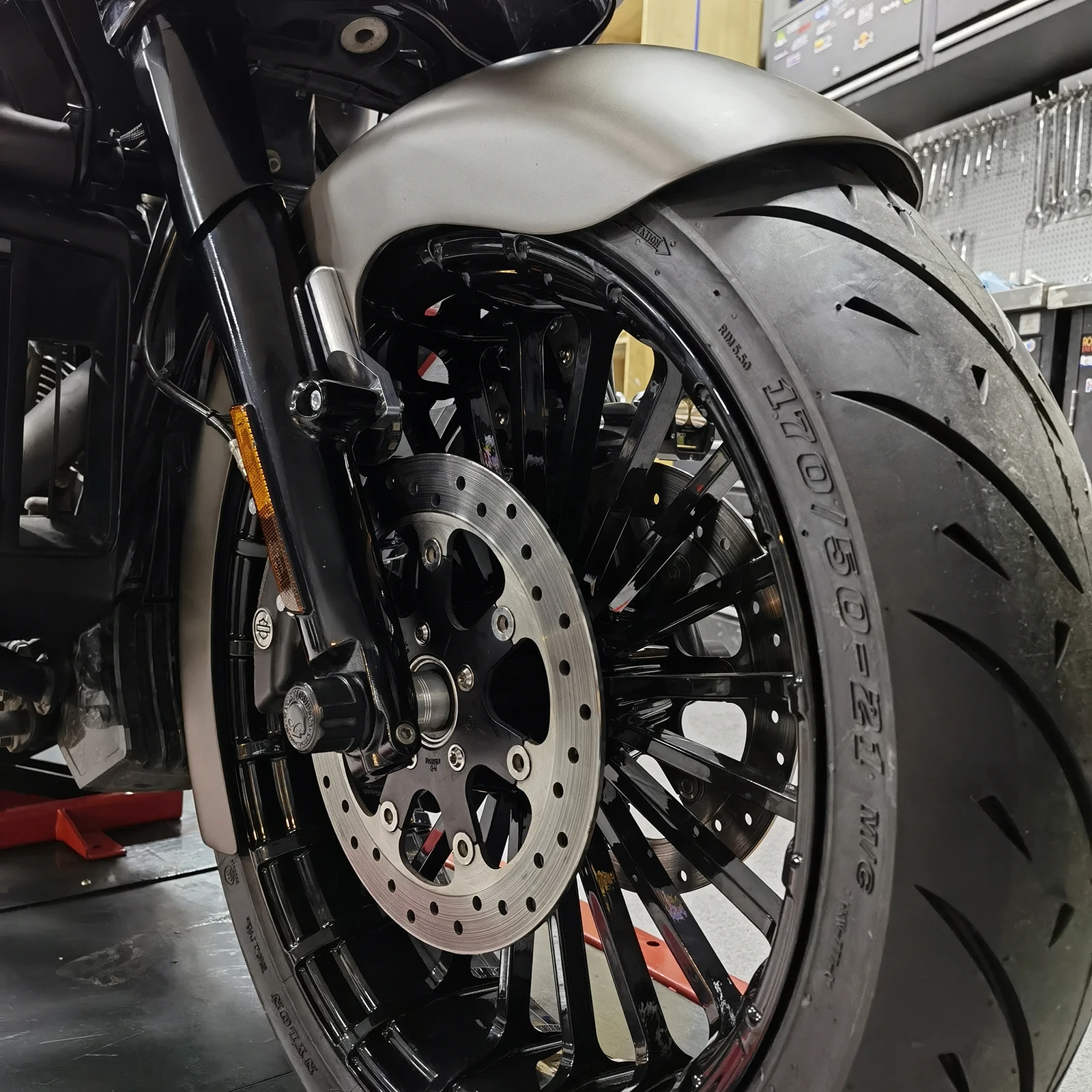 21インチファットワイドフロントホイールビルダーキット、ハーレー
