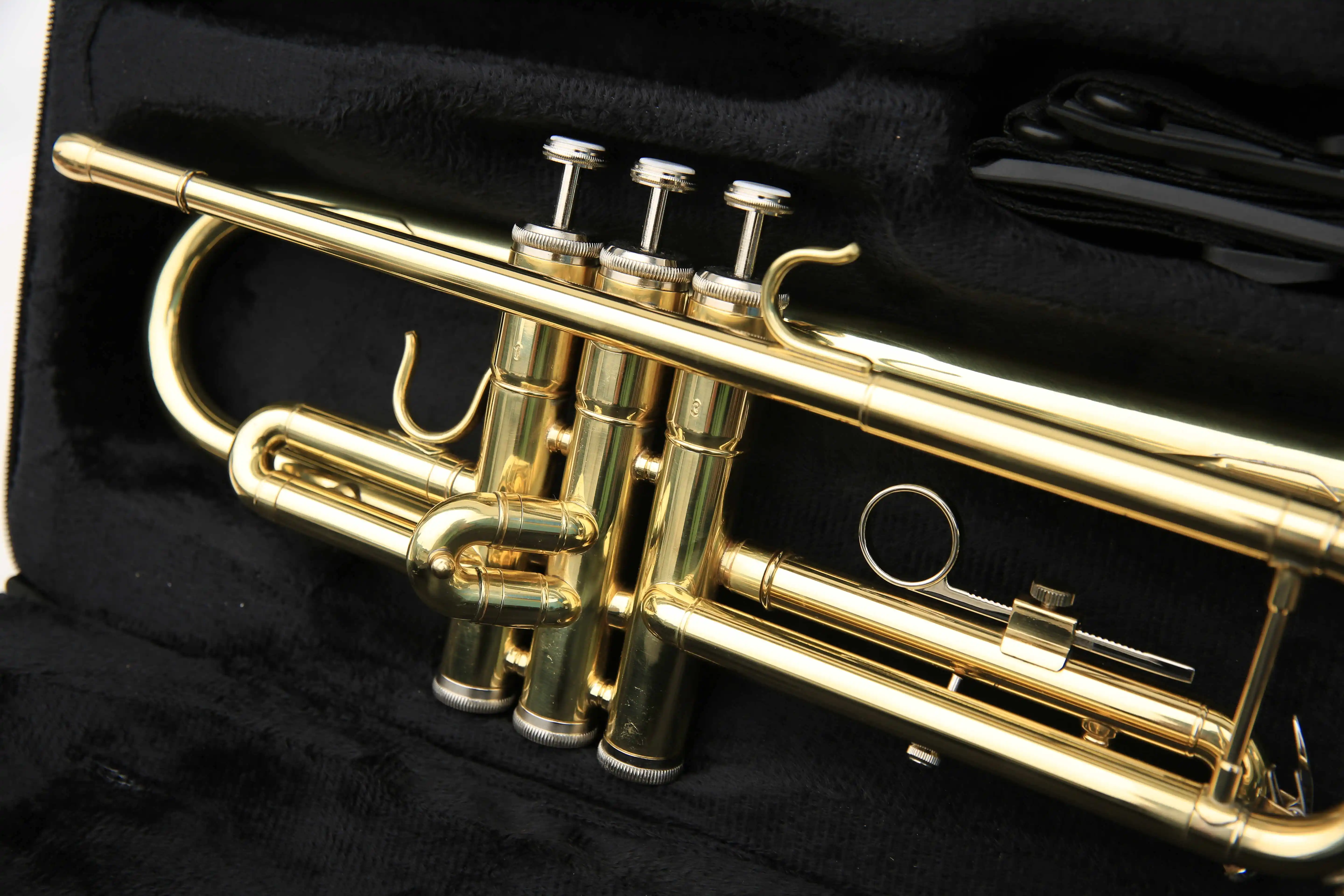 High Performance Customized High Quality Professional Trumpet Hot Sale Bass Trumpet for Musicians