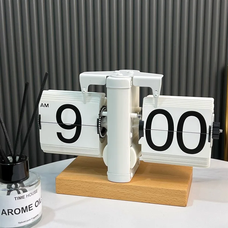 フリップクロック、フリップデジタルクロック、ヴィンテージデスククロックレトロフリップダウンクロック、機械式時計、自動フリップクロック  デジタルフリップダウンクロック レトロフリップダウンクロック フリップデスク時計 オートフリップ時計時計時計 メカニカル ... レトロなデジタルフリップダウンクロック、自転車型ビンテージフリップデスクテーブルクロックメカニカルデスク内部ギアは、ホームオフィスの