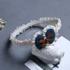 Blu con bordi seghettati