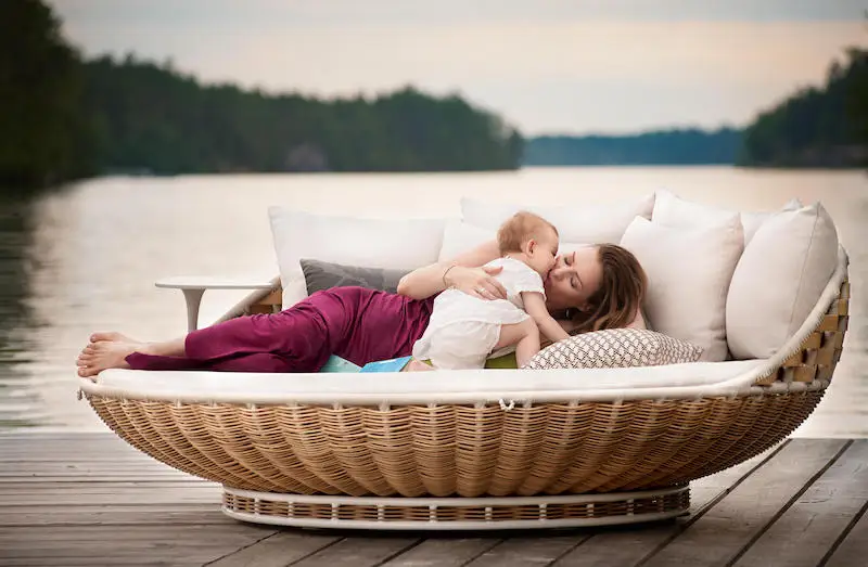 Современный плетеный шезлонг с алюминиевым каркасом, подушка, шезлонг, открытый, для спальни, отеля, бассейна, ротанга, качели, садовая мебель