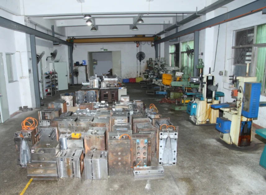 Shenzhen Sis Topping Industrial Co., Ltd. 1
