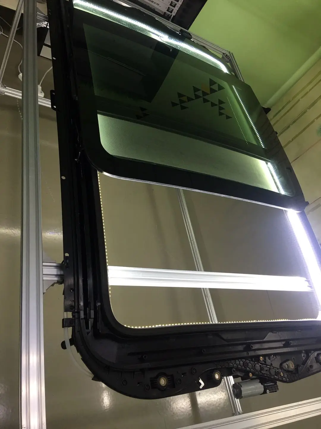 Sunroof Track Frame Assembly Panoramic for Audi Q5