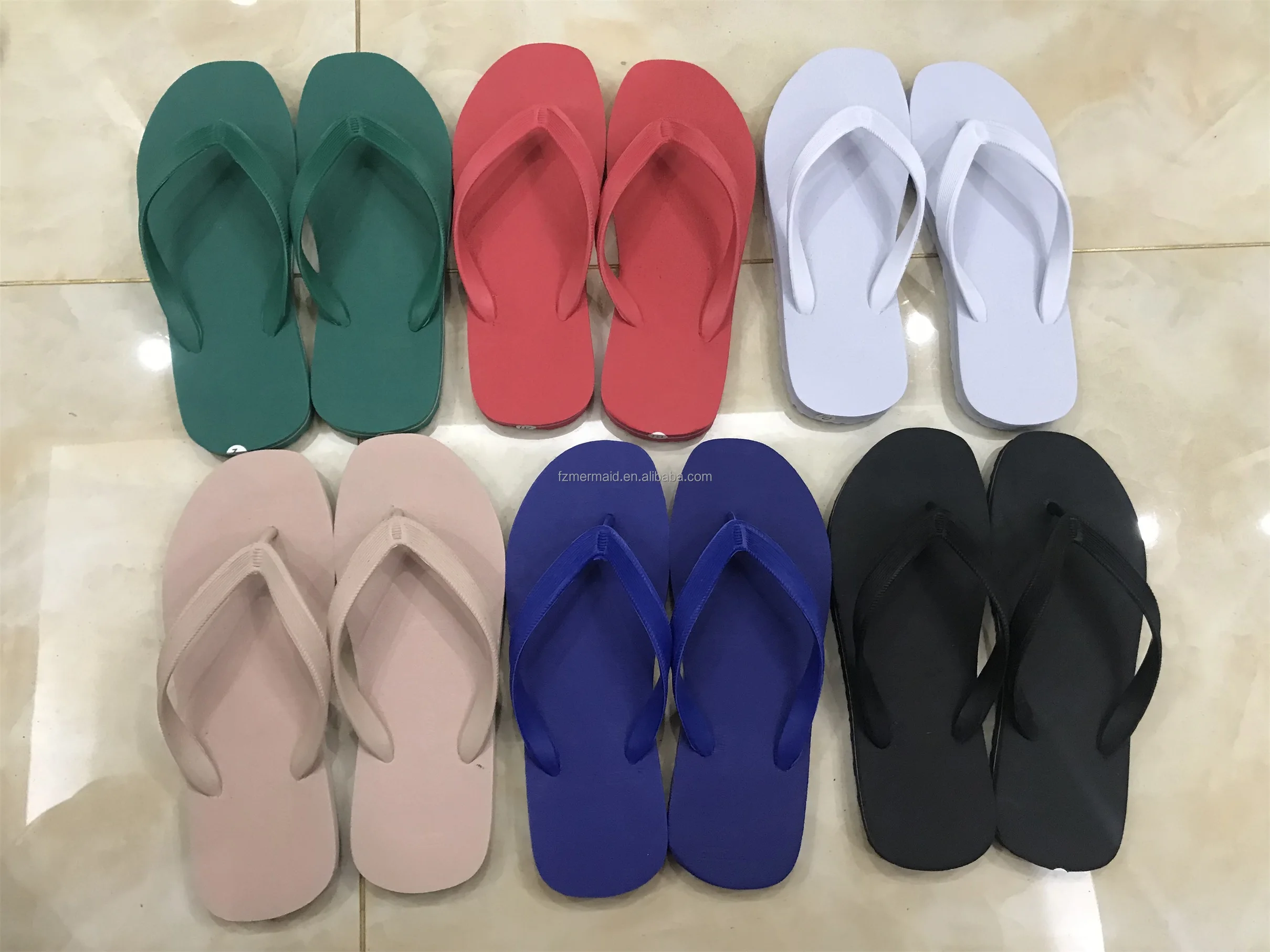 2024 High Quality Plain Flip Flops Wholesales in Bulk Men Slippers Beach Custom Flip Flops Home slippers