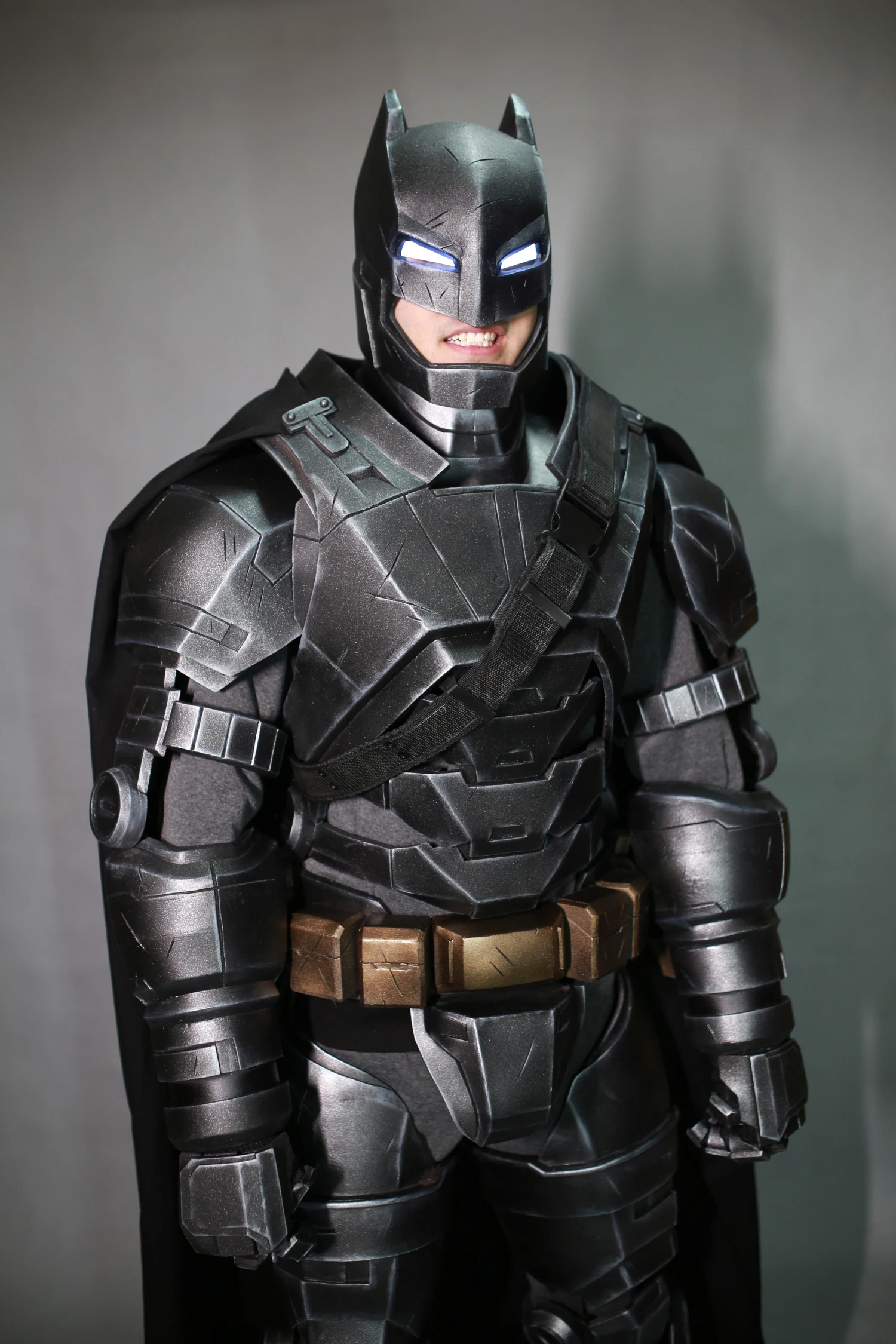 Life-size Realistic Robot Costumes B-a-t- M-a-n Cosplay Costumes Bat Man -  Buy Bat Man,Robot Costumes,Cosplay Costumes Product on 