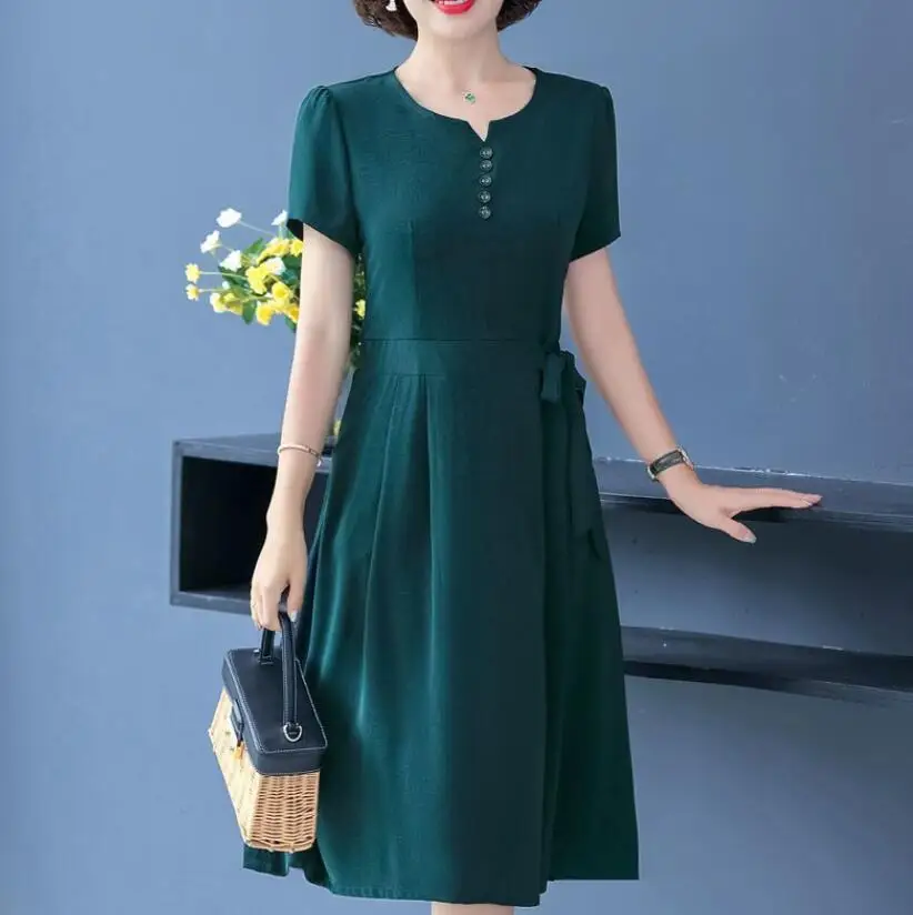 Spring/Summer Fashion Dress With a New Style 2024 New Middle Aged Mothers and Women With Waist up Skirt