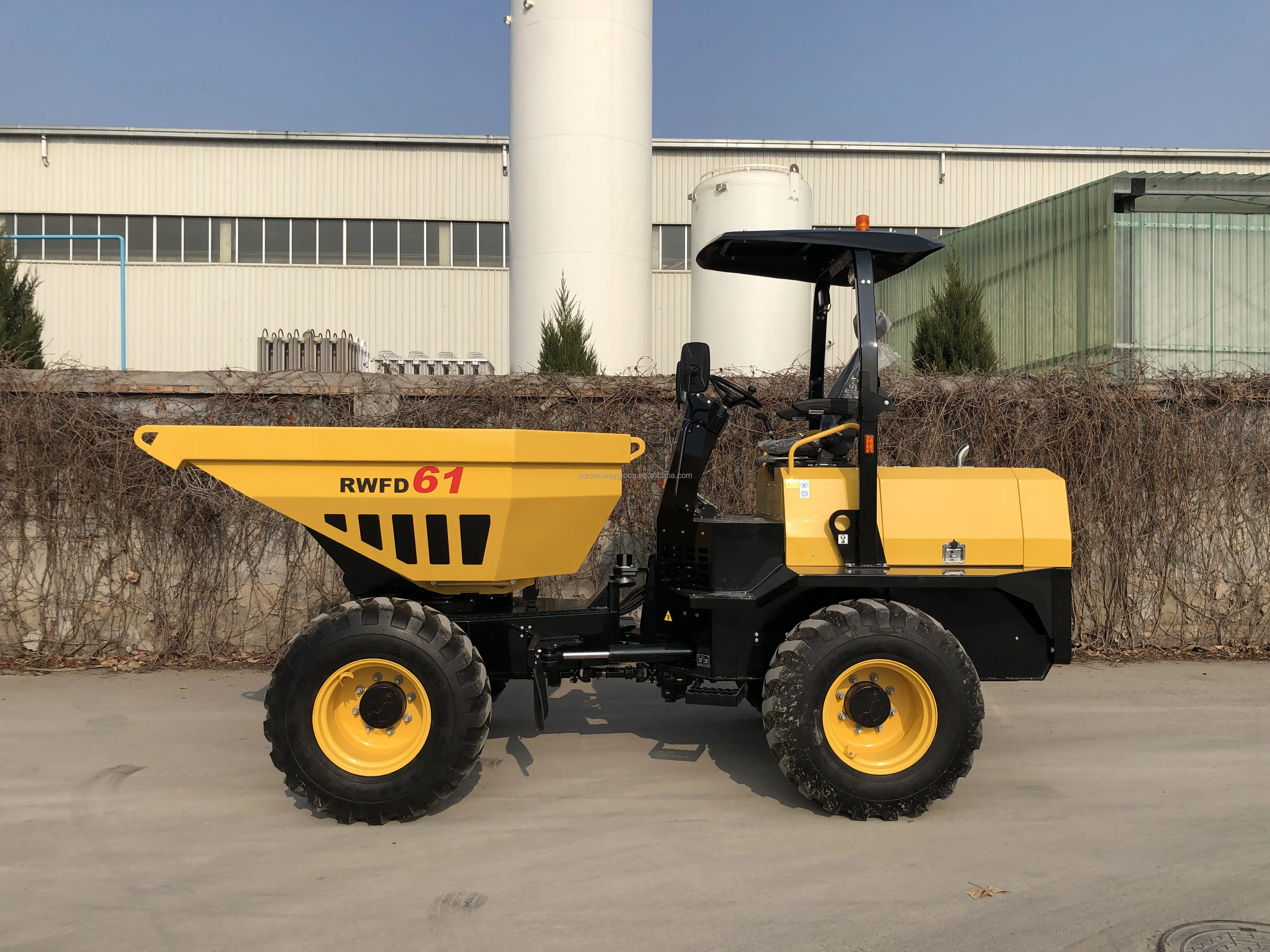 Hot Selling 3 Ton 6 Ton Mini Dumper Flexible Durable With 270 Degrees Rotation Small Dumper factory