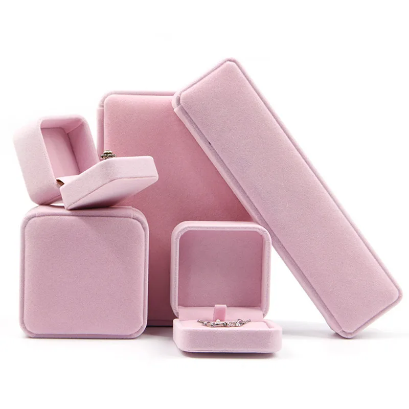 Hd3c417a00b084df49ae10a2731424a44f