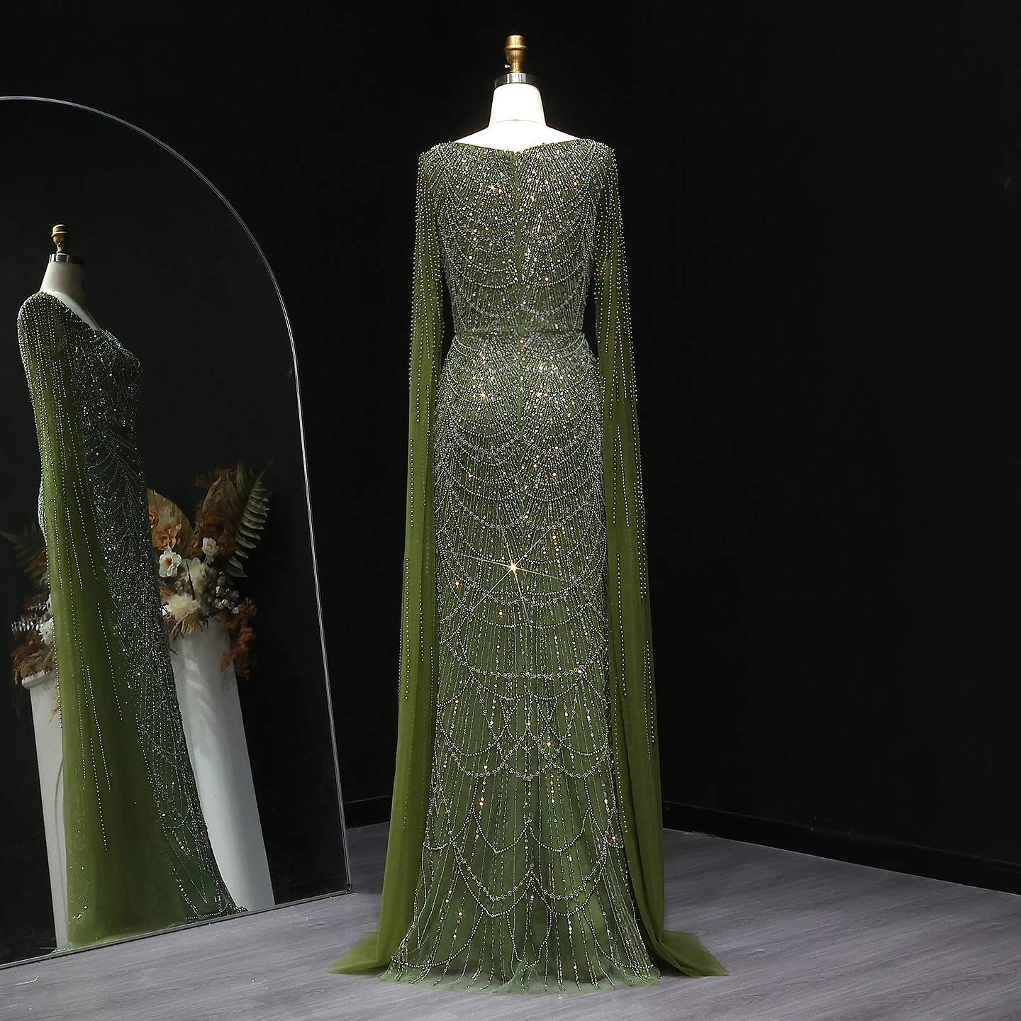 green dress dubai The royal green Dubai abaya set