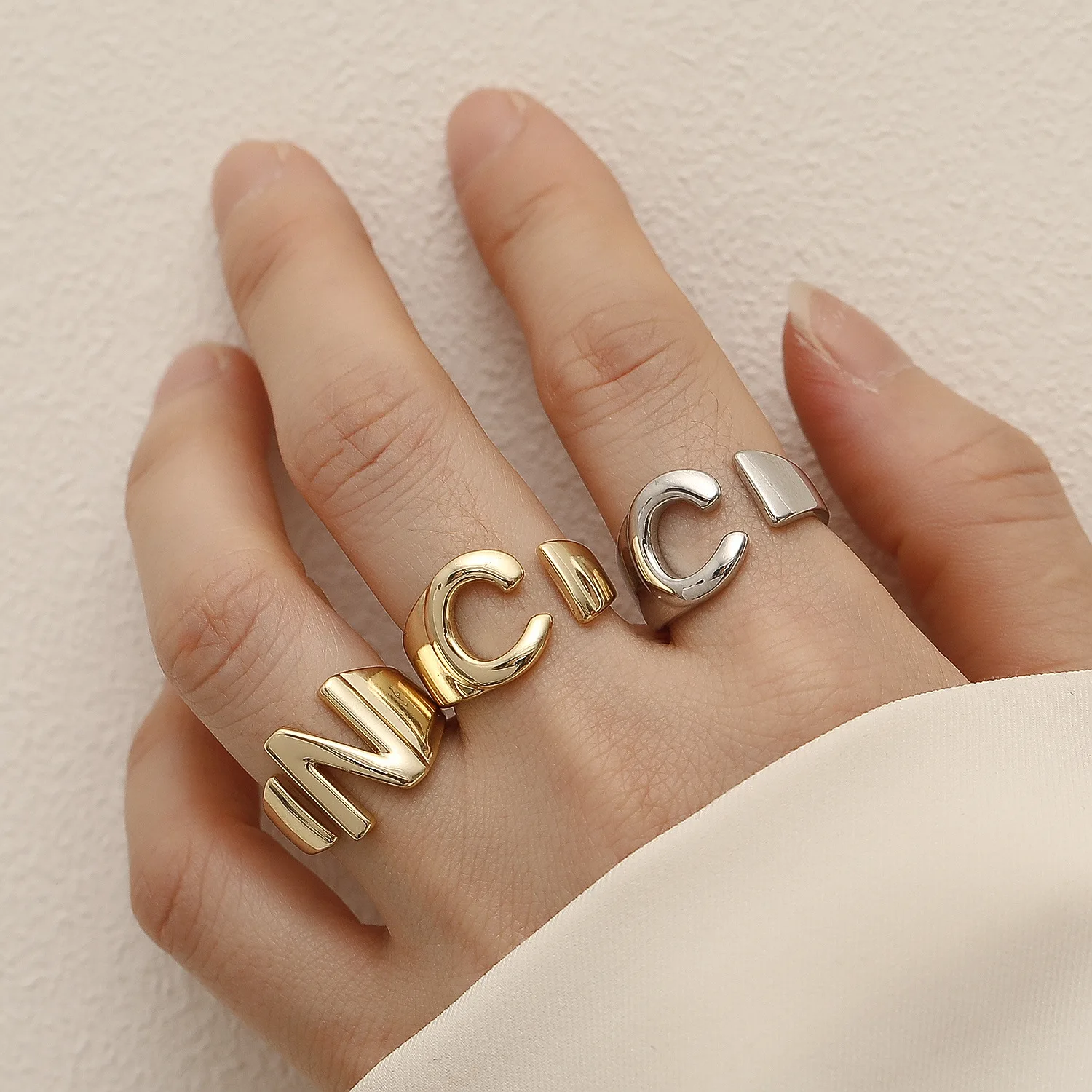 Steel Peptide Finger Rings with 26 English Alphabet Letters