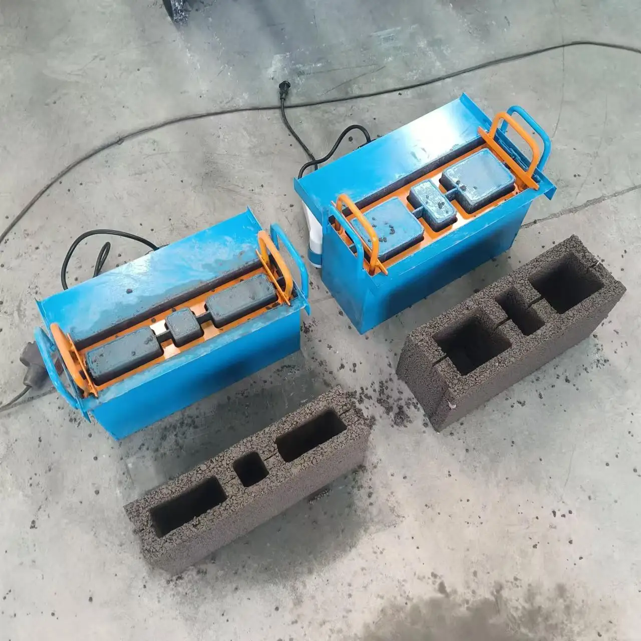 Manual Concrete Block Moulds Making Concrete Maker Wall Block Molds Mini Electric Brick Making Machine