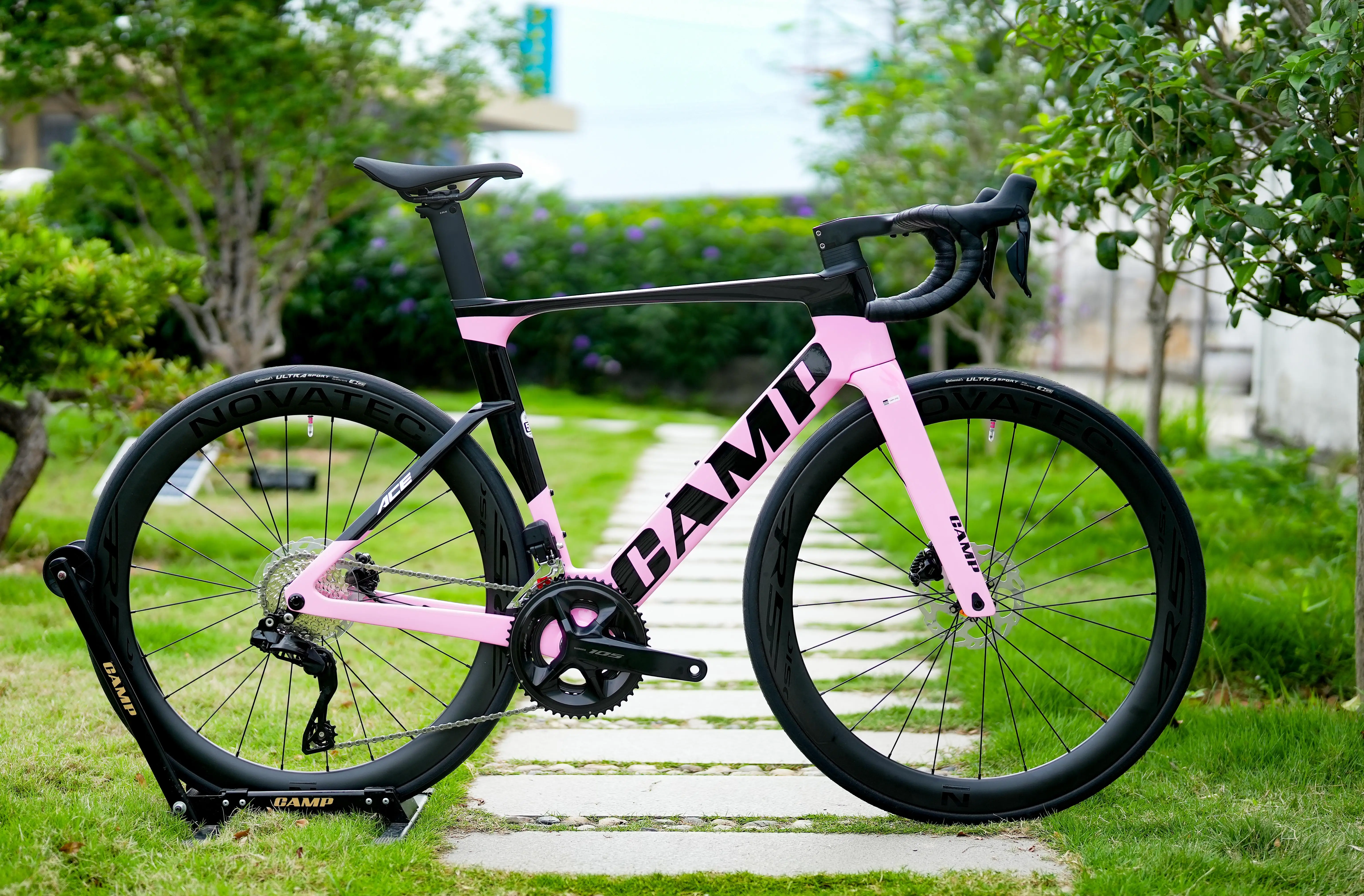 Cadre De Vélo De Course 700C Carbone + Fourche - Guidage Interne - Tailles 44 à 58 Cm