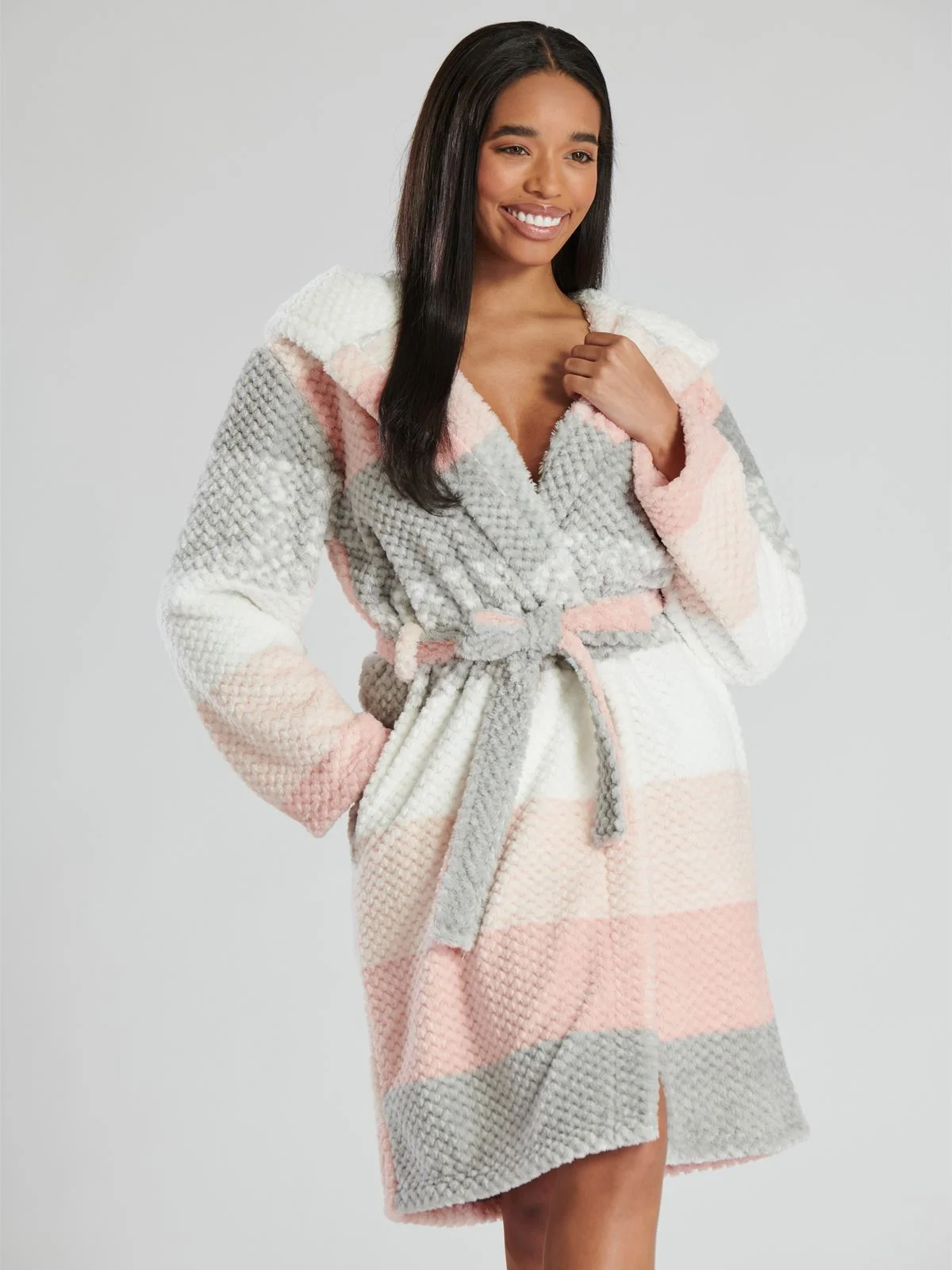 chinese dress ladies Amazon.com: Undercover Ladies Star Print Dressing Gown 791176 White L :  Clothing, Shoes & Jewelry main image 1