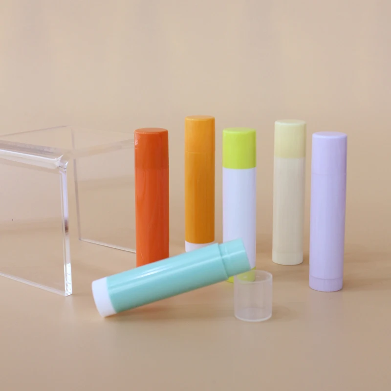 Lip Balm Container Cylinder White Lipbalm Tube Private Label Custom Tube Cheap Lip Balm Packaging