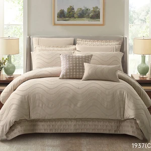Wholesale Comforter Set Luxury Bedding Jacquard Comforter Set