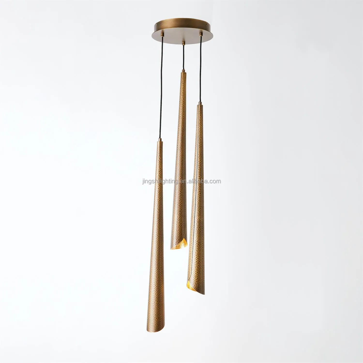 Подвесная лампа из золотого светодиодов