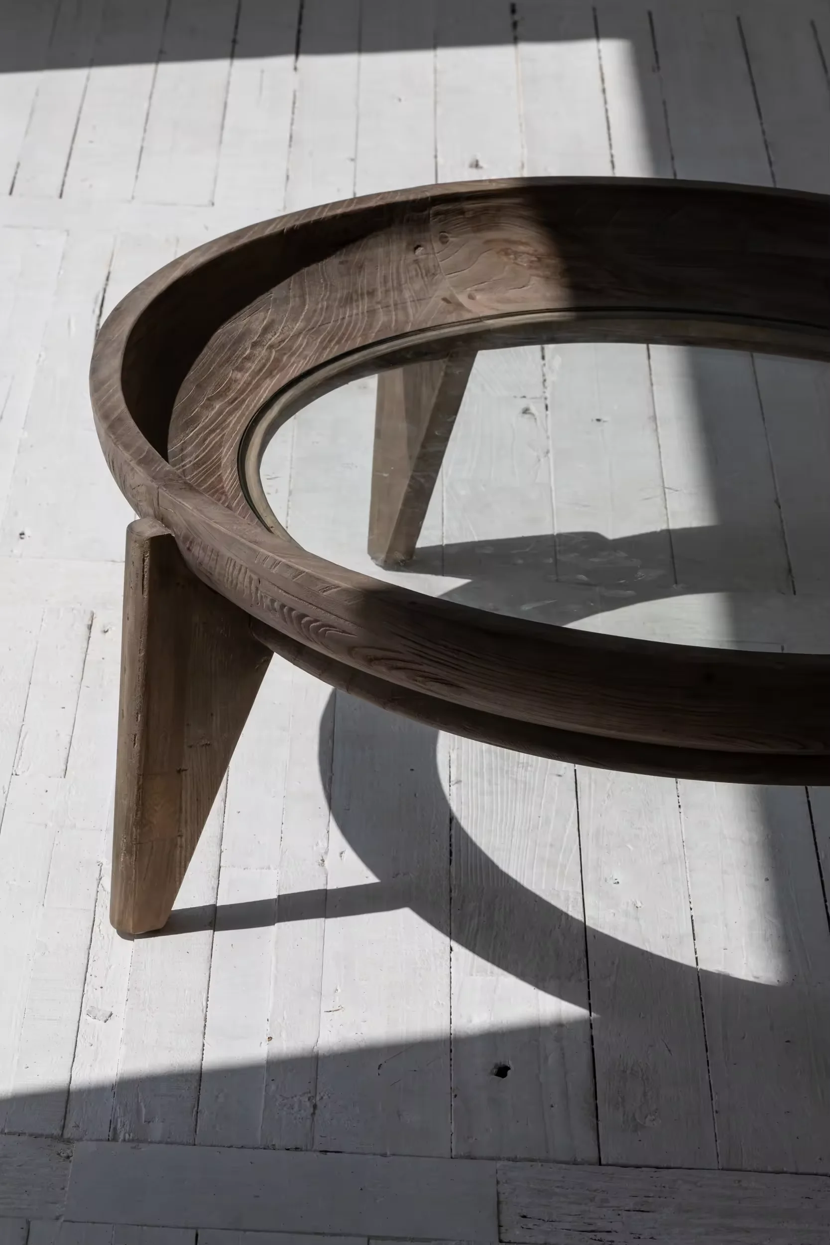 Coffee Wooden Table Center Table Made of Reclaimed Elm Wood and 8mm Tempered Glass Deluxe Round Wooden Living Room Coffee Table