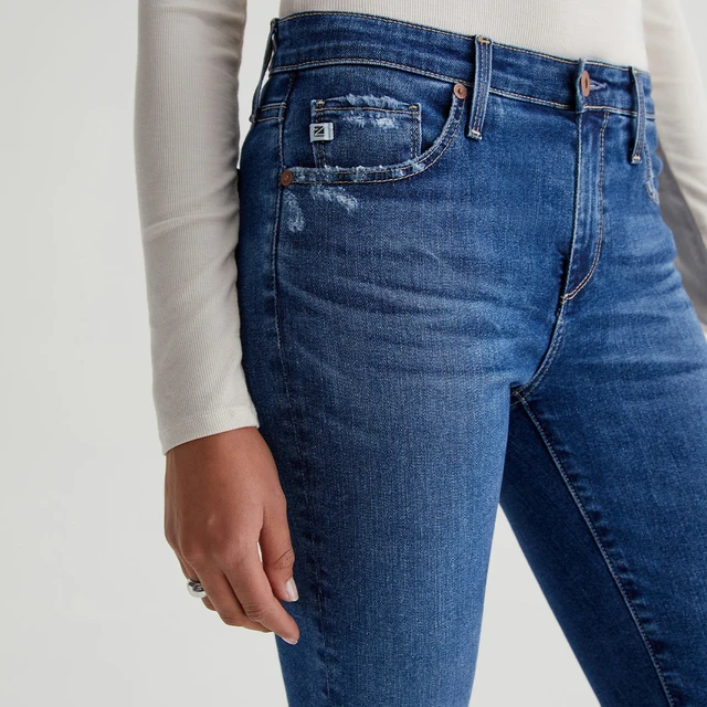 Custom OEM/ODM Medium Blue Wash Women's Vintage Mid-Rise Cigarette Jeans in Cotton - Distressed Pockets, Taper, Stretch Denim