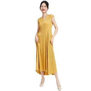 New Design High Quality Miyake Pleated Summer Dress for Party Solid Color Sleeveless V-neck Woman Elegant Casual Dresses