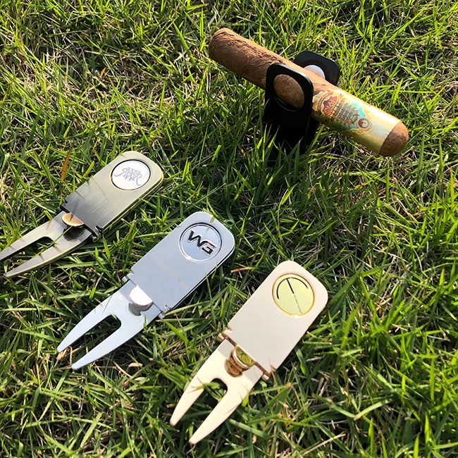 Custom Unique Design Logo Golf Divot Tool Cigar Holder Cigar Holder