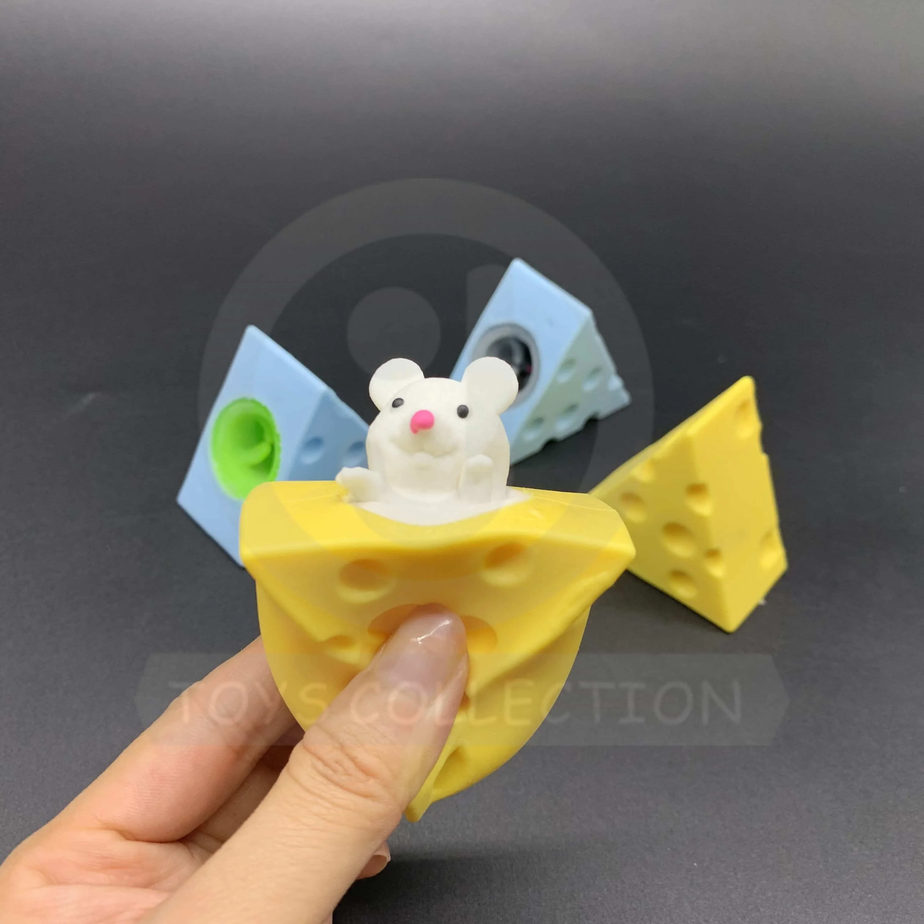 Jouet anti-stress en plastique en forme de souris de fromage à presser, écureuil maléfique doux, pour décompression et décompression de la tasse