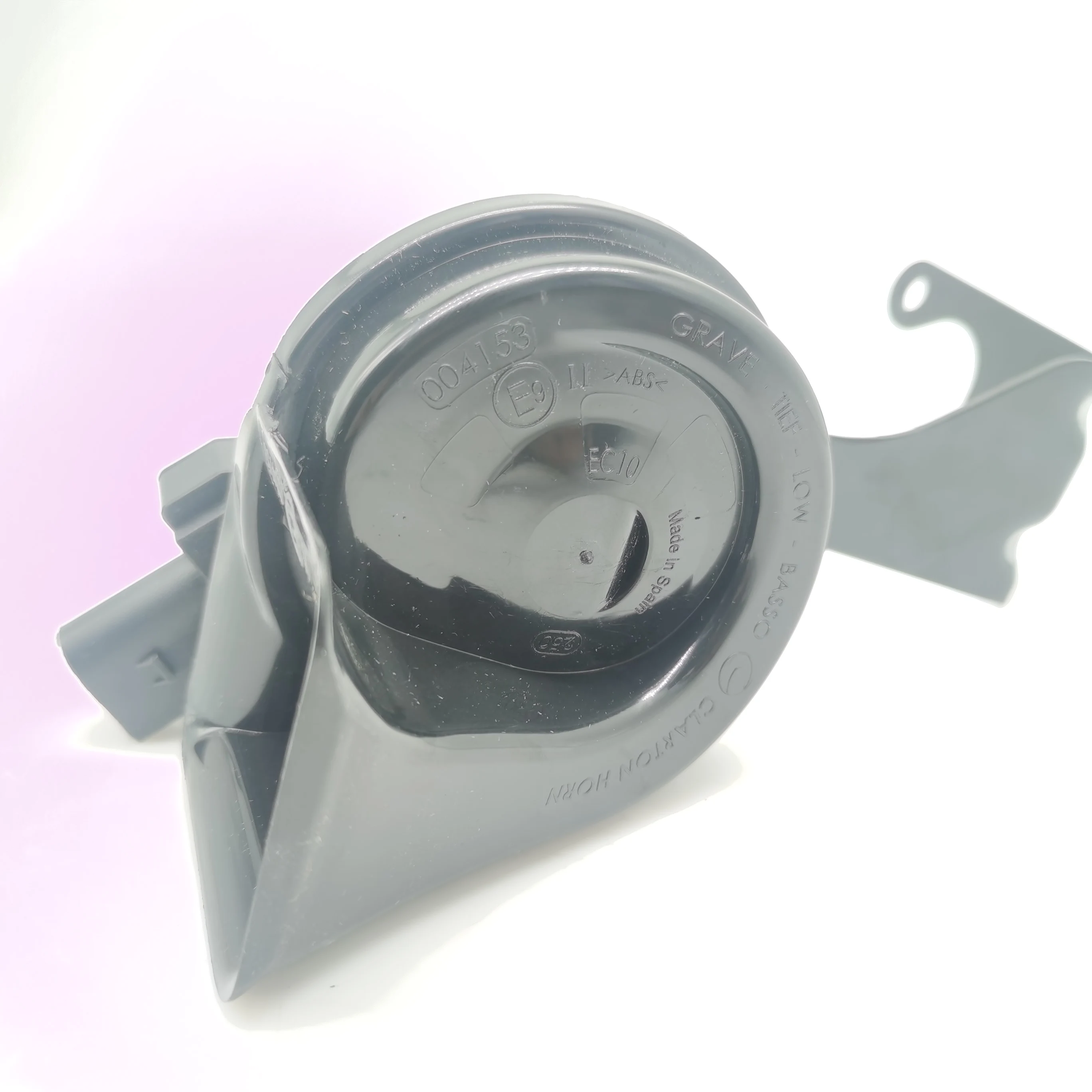 TEOLAND High Quality Automobile Electrical System Automobile Horn for Porsche 97063502202