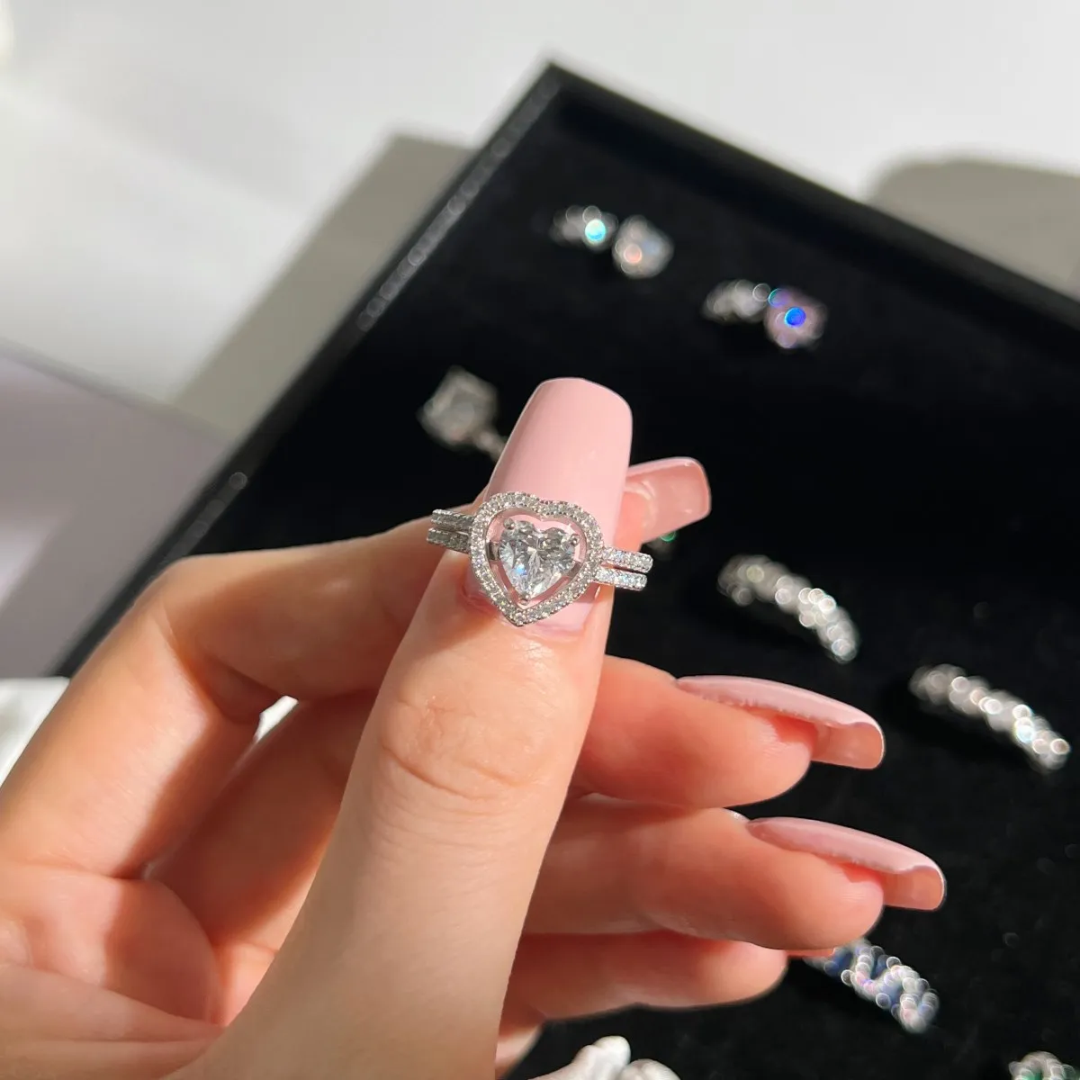 KAKODIY Exquisite New Arrival Stackable Love Hollow Pink Heart Cubic Zirconia Bridal Two Rings Cubic Zirconia Women's Wedding Rings detail 4