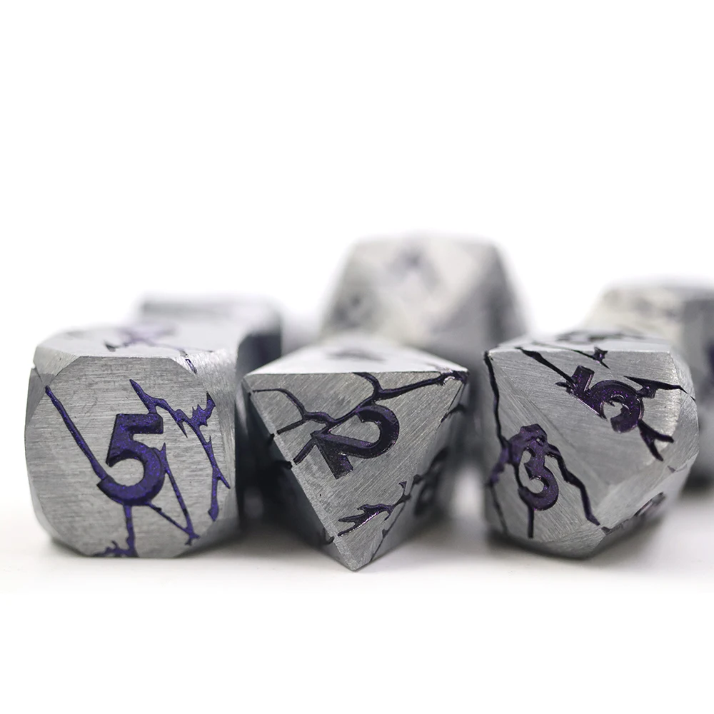 7pcs ドラゴンボールアンドドラゴンズ DND サイコロセット 亜鉛合金 クラックスタイル ゲーム用サイコロ