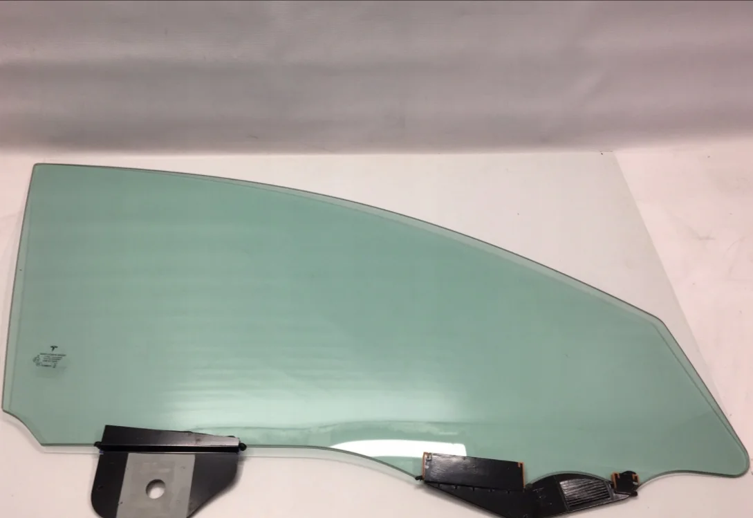 High Quality Car Auto Parts Front Right Door Glass Lift Window Glass