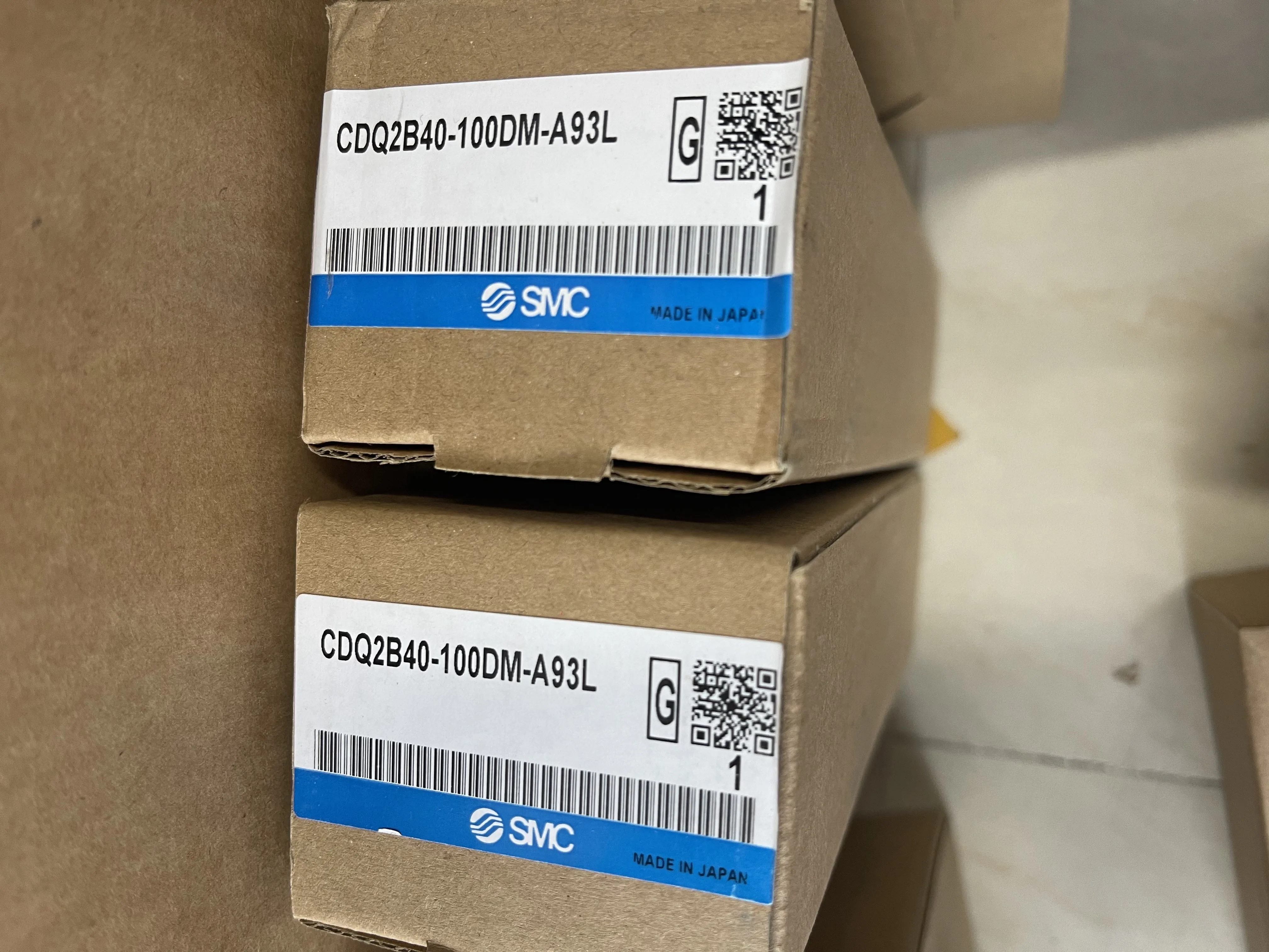 SMC Pneumatic Cylinder CDQ2B40-100DM-A93L