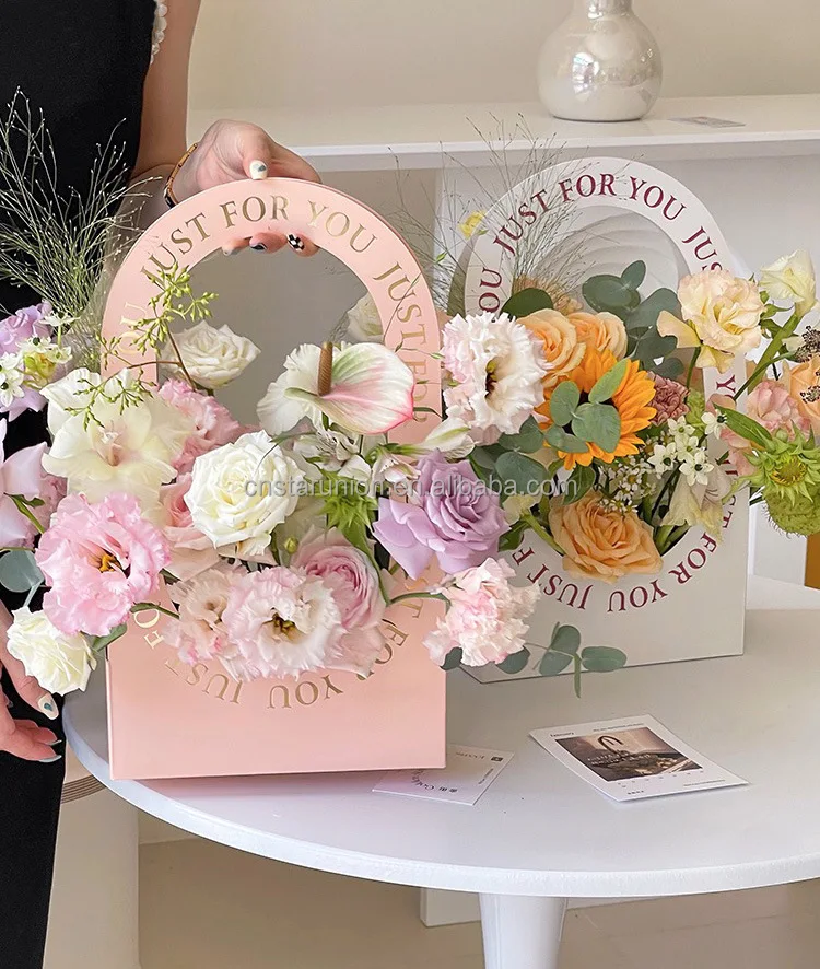 Folding Handheld Flower Box - Stylish & Durable Packaging