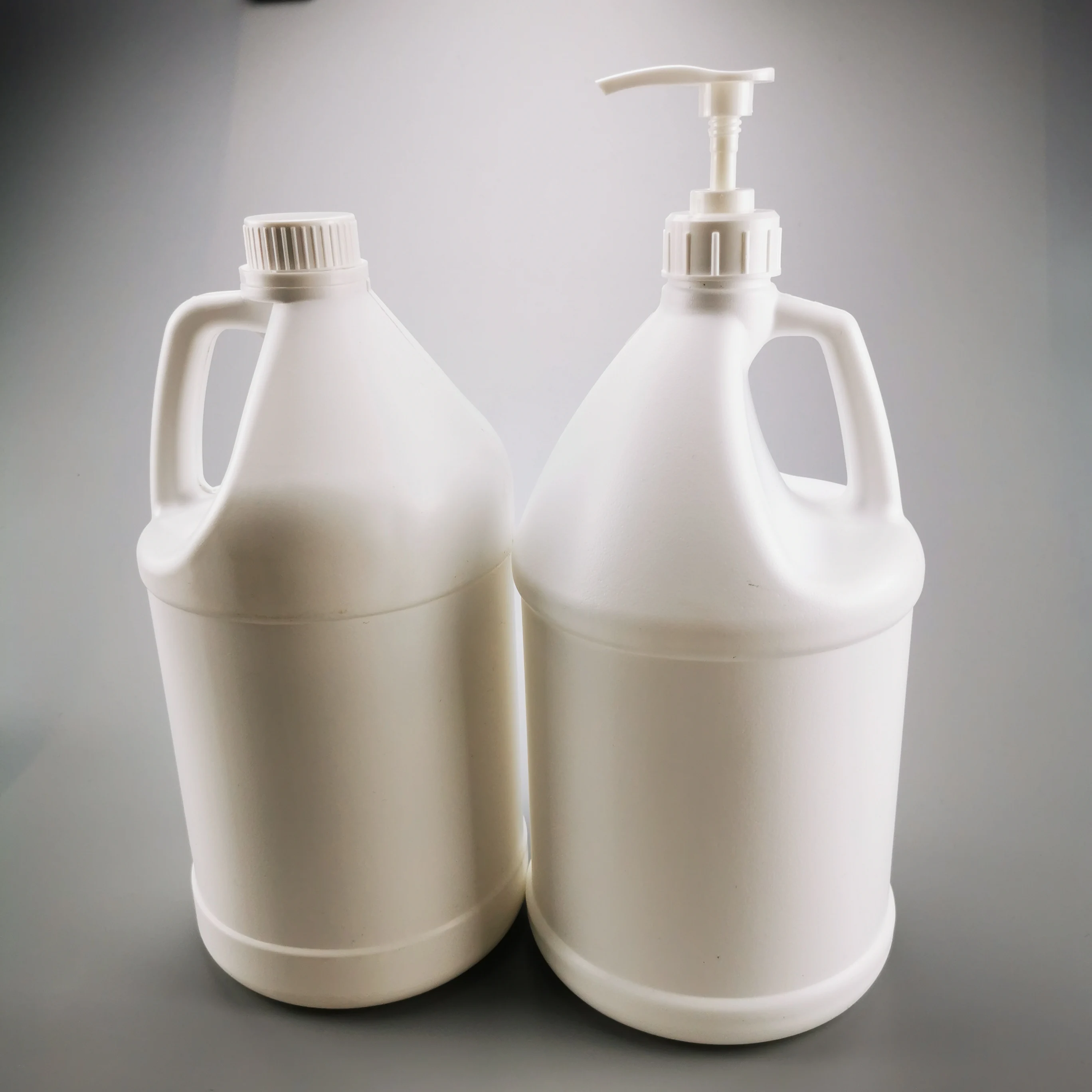 Refillable Container Plastic 1 Litre 2 Liter 2.5L 4L 1Gallon Shampoo White Bottle
