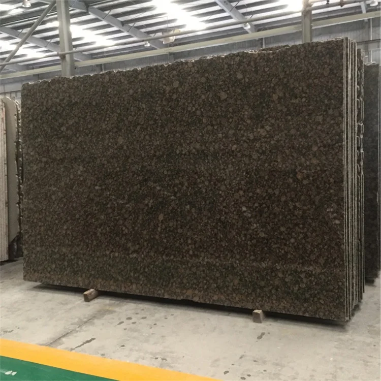 Finlandiya Baltik qoʻngʻir granit plitasi — stol ustalari, devorlar, pol va bezaklar uchun kerakli oʻlchamga kesiladigan plita