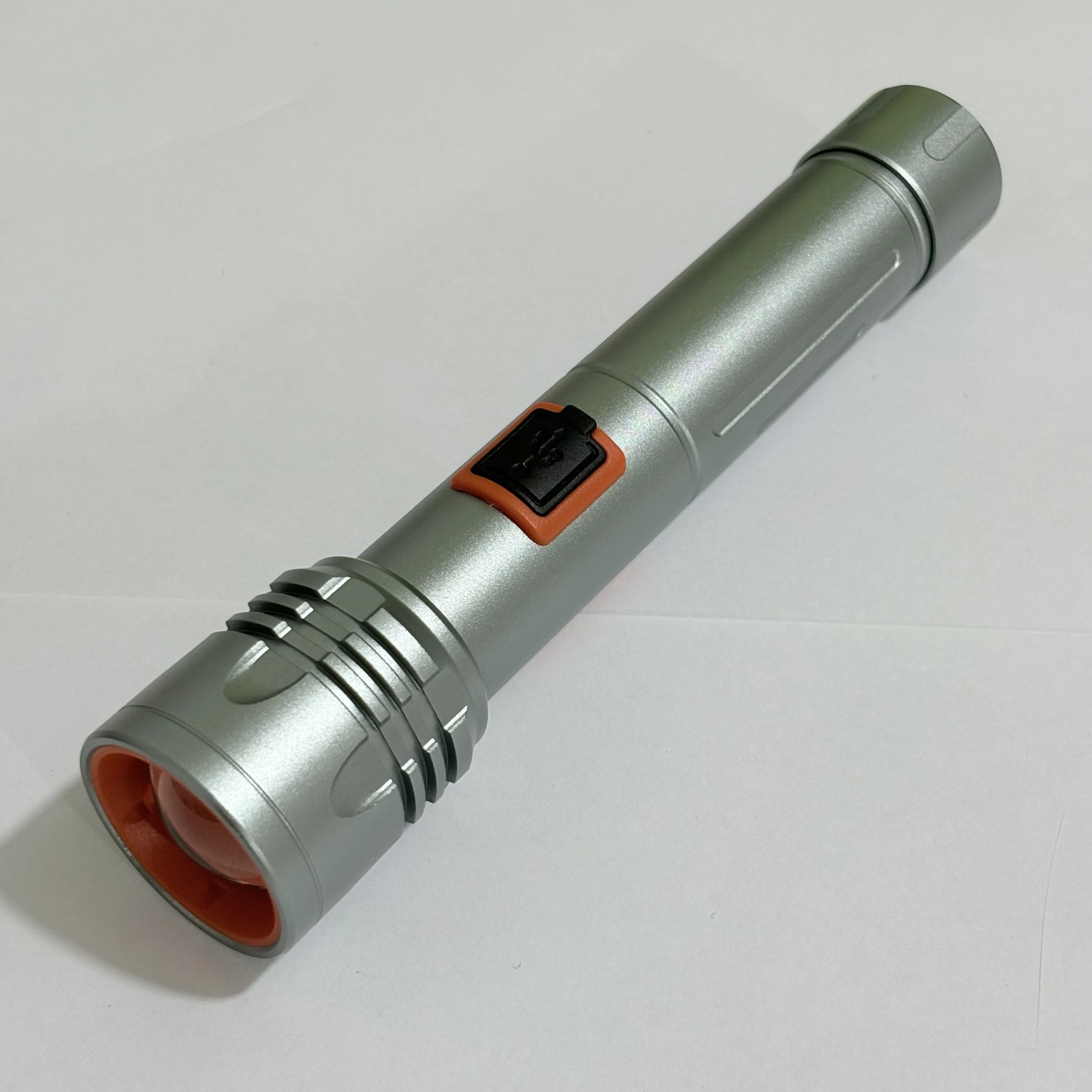 Outdoor Camping Multifunctional LED Light Zoom Flashlight IP55 Charging LED Atmosphere Camping Light