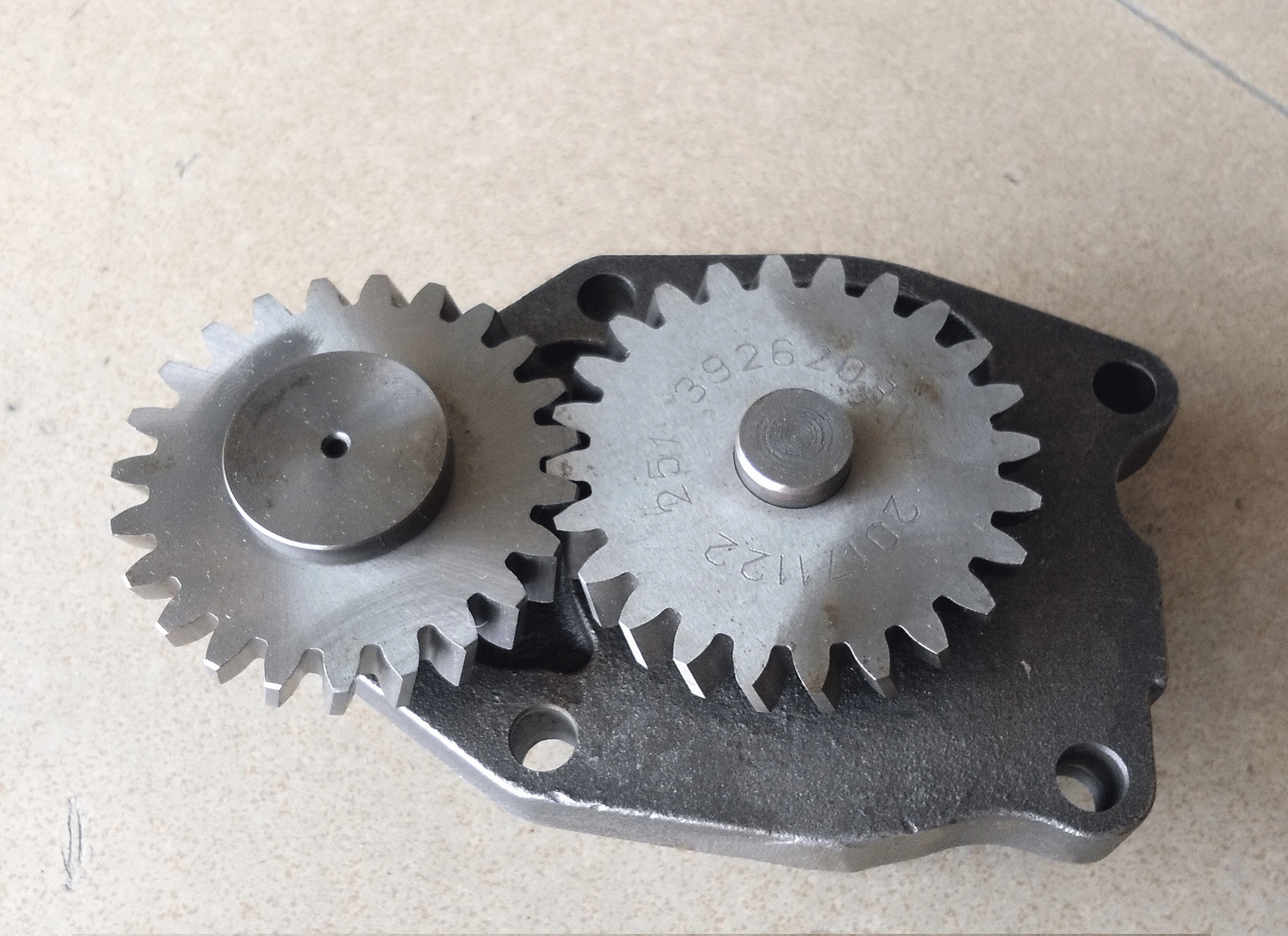 6CT ISC8.3 ISCe QSC8.3 Lubriion Oil Pump 3802278 3800828 3930338 3948071 3415365