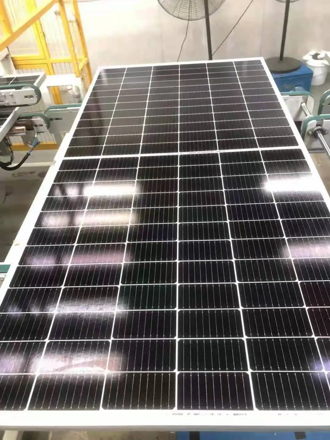NUUKO POWER Solar Panels - 550W High Efficiency PV Modules