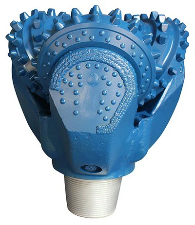 Jamoat transportida qizlarni paypaslagani videosi